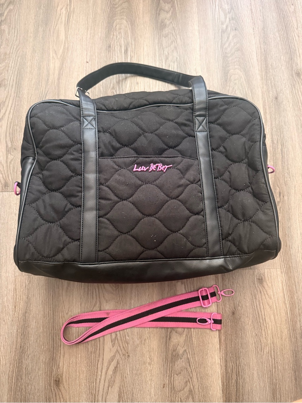 Women’s Travel Bag